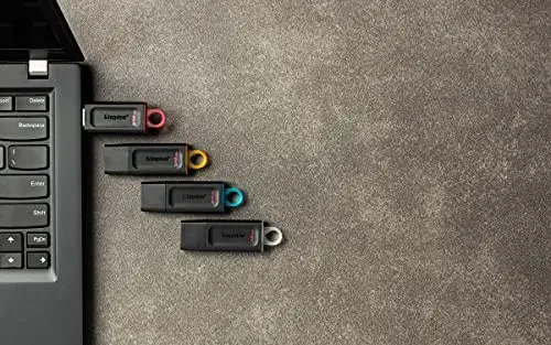 Kingston DataTraveler Exodia DTX/128GB Flash Drive USB 3.2 Gen 1 - with Protective Cap and Keyring in Multiple Colours