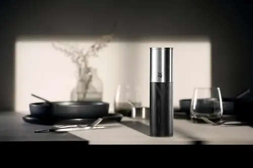 WMF Ceramill Nature - Molinillo de especias (mecanismo de cerámica, grado de molienda ajustable, fácil llenado, sal y pimienta, tapa protectora, color negro)