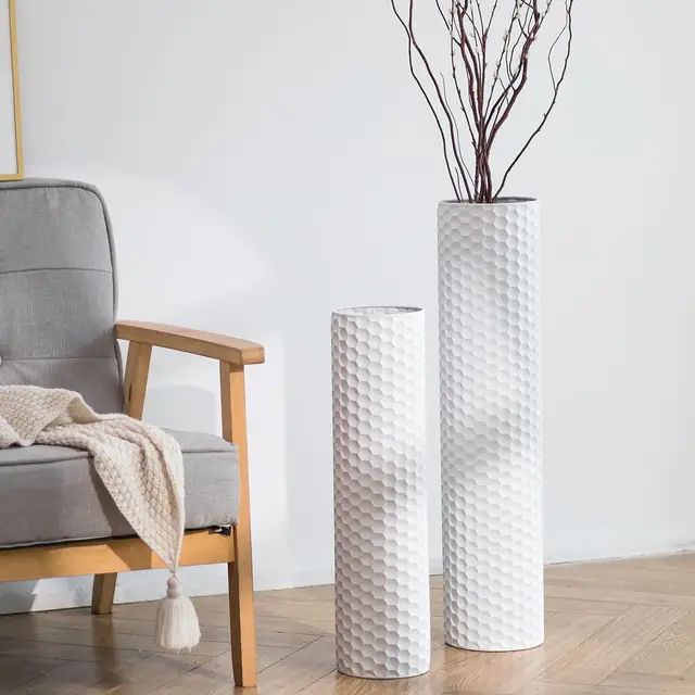 Sziqiqi Jarron de Suelo Grande Blanco: 70/55 cm Jarrones Altos para Suelo Set of 2 Metal Jarrón de Suelo para Sala Moderna Textura de Nido de Abeja Florero para el Comedor Dormitorio Chimenea