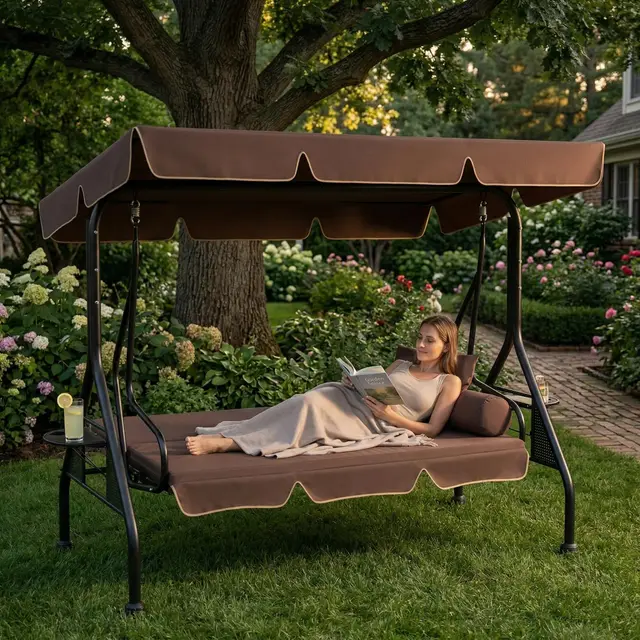 UISEBRT Columpio de jardín de 3 plazas con función reclinable, 2 cojines, 2 bandejas, banco para exteriores, soporta hasta 350 kg, para jardín, piscina, terraza, color marrón