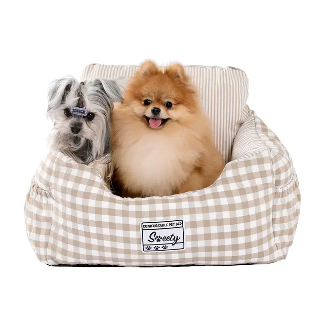 PETEPELA Asiento para coche para perros con cinturón de seguridad estable, elevador de asiento suave, impermeable, antideslizante, para perros pequeños y medianos, color beige